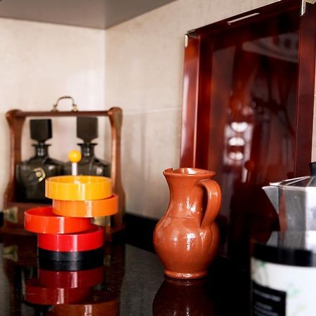 Triplex With Garage - Praca Das Flores ลิสบอน ห้อง รูปภาพ