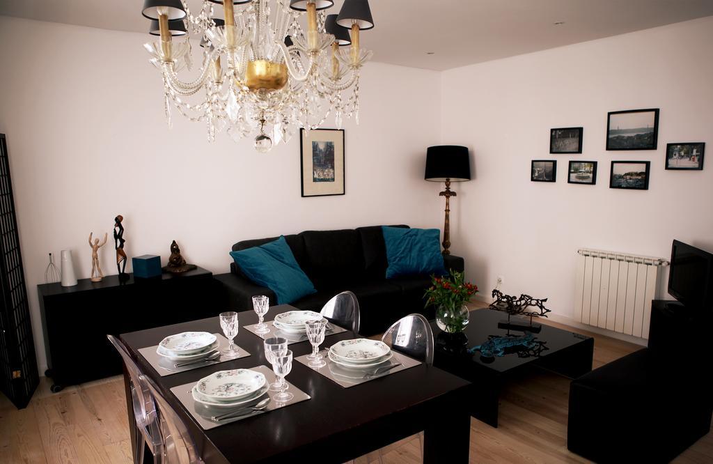 Triplex With Garage - Praca Das Flores ลิสบอน ห้อง รูปภาพ